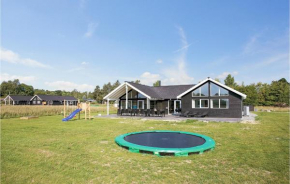 Cozy Home In Vejby With Indoor Swimming Pool, Vejby